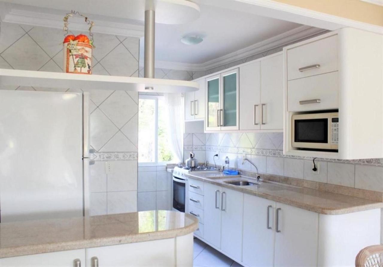 Apartamento Inteiro 3 Quartos No Condominio Solar Das Bromelias 봄비나스 외부 사진