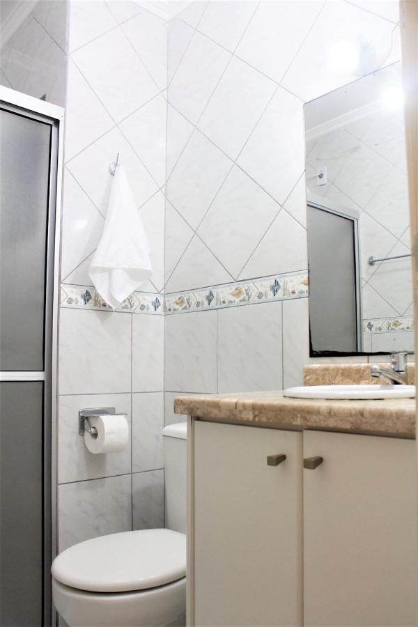 Apartamento Inteiro 3 Quartos No Condominio Solar Das Bromelias 봄비나스 외부 사진