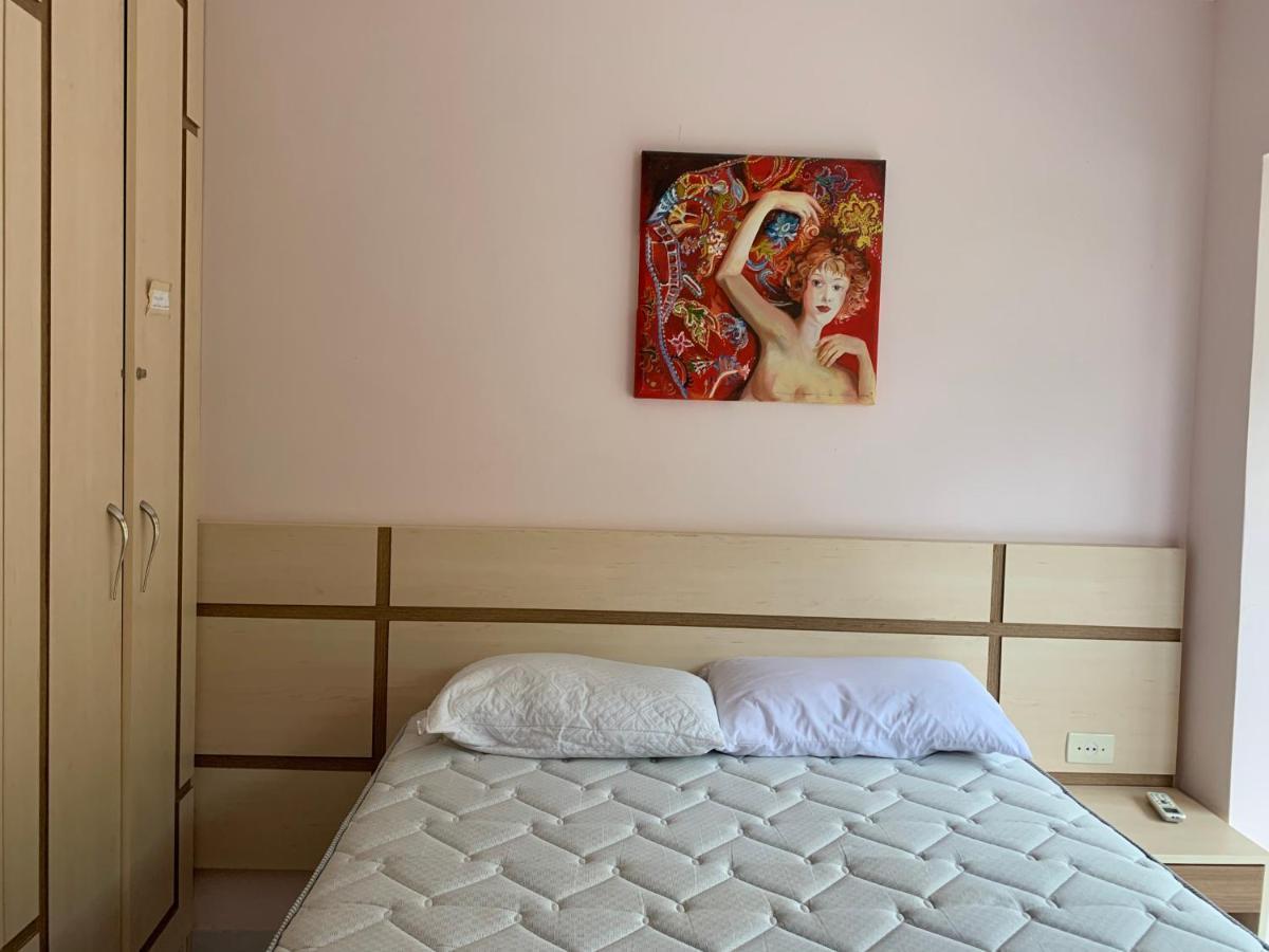 Apartamento Inteiro 3 Quartos No Condominio Solar Das Bromelias 봄비나스 외부 사진