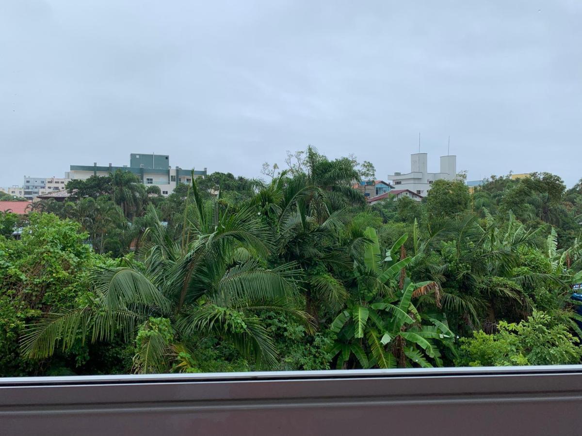 Apartamento Inteiro 3 Quartos No Condominio Solar Das Bromelias 봄비나스 외부 사진