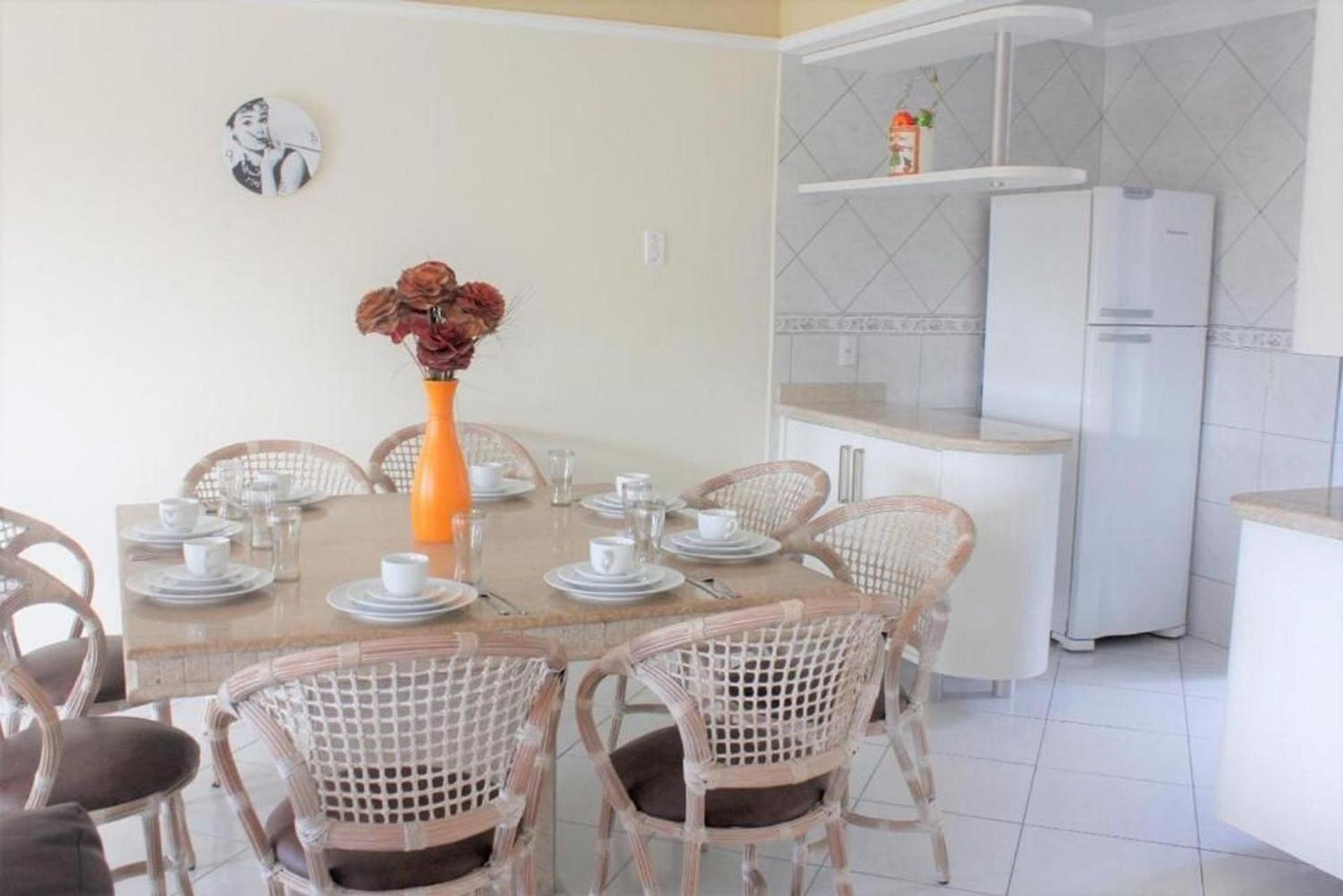 Apartamento Inteiro 3 Quartos No Condominio Solar Das Bromelias 봄비나스 객실 사진